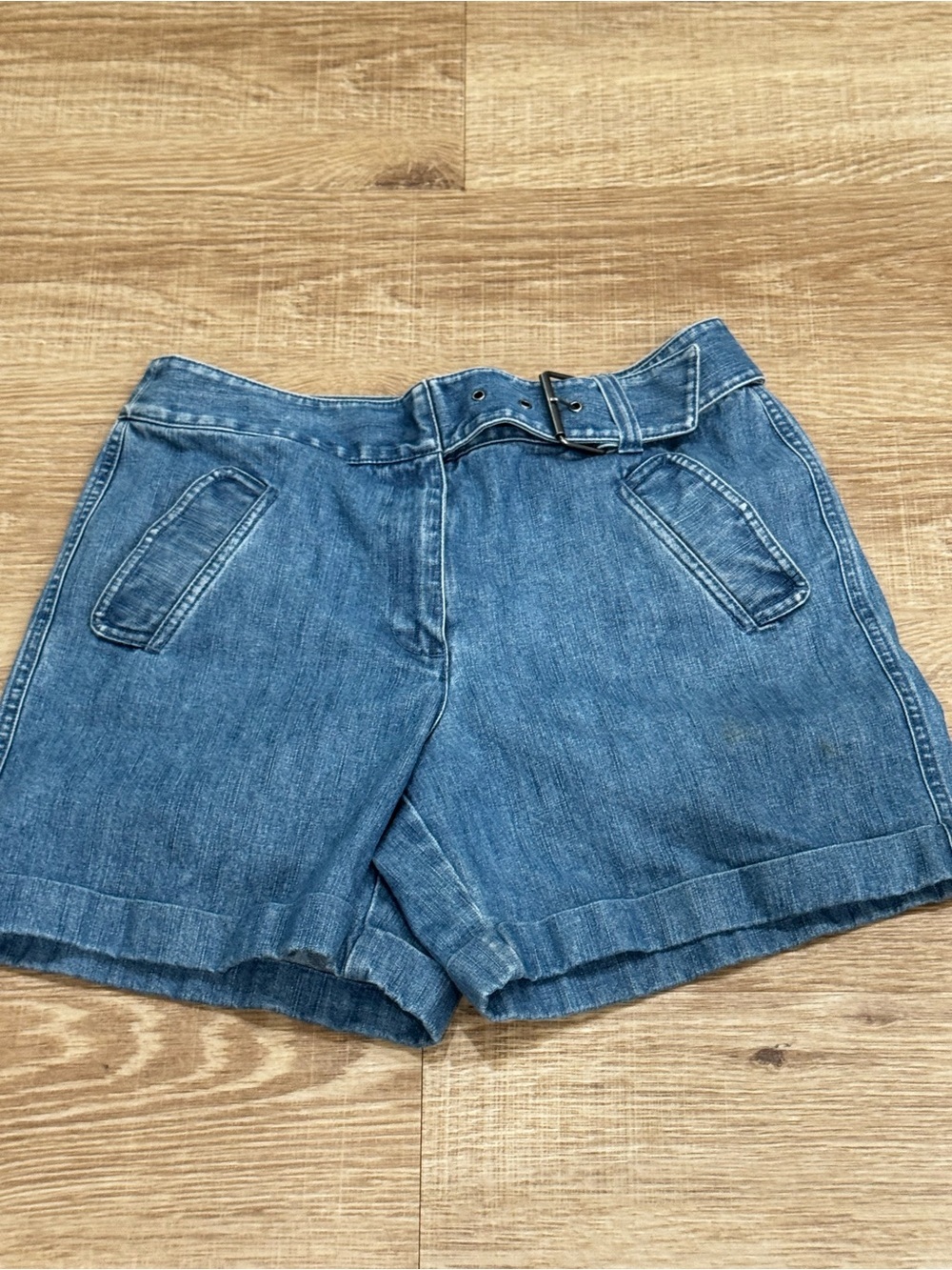 Talbots Denim Walking Shorts Belted Chambray Blue High Rise Size 8